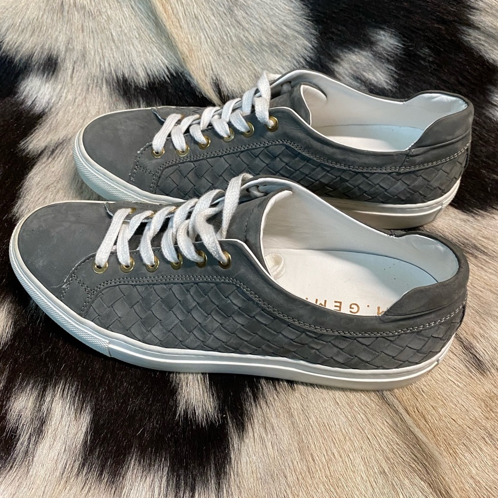 M. Gemi Portare Women's Gray Suede Woven Sneakers